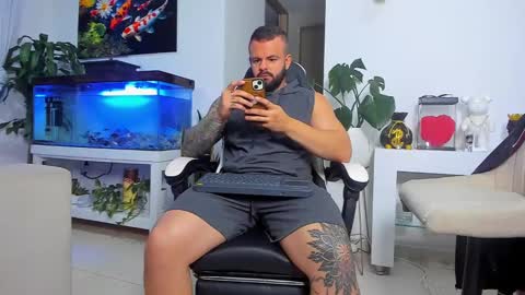 JOHNNY online show from October 13, 1:33 am