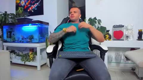 JOHNNY online show from October 26, 2:13 am