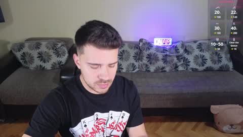 Johnny online show from December 11, 5:32 pm