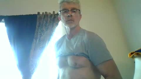 johnnyrocket12345678 online show from June 29, 9:48 pm