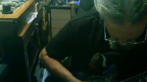 johnnyshung1 online show from October 1, 6:34 pm