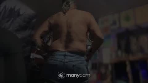 johnnyshung1 online show from January 8, 6:31 am