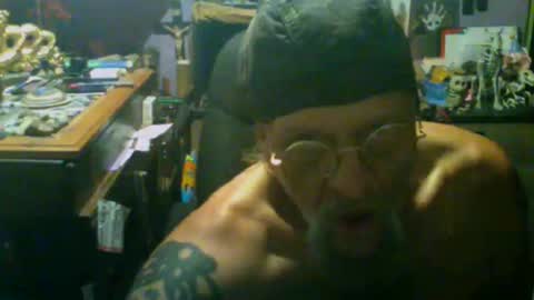 johnnyshung1 online show from September 10, 4:49 pm