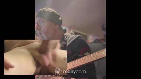 johnnyshung1 online show from December 10, 8:30 am