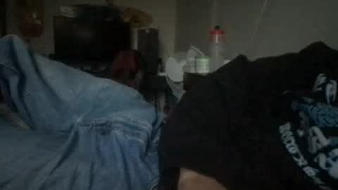 johntizzz online show from December 15, 12:35 pm