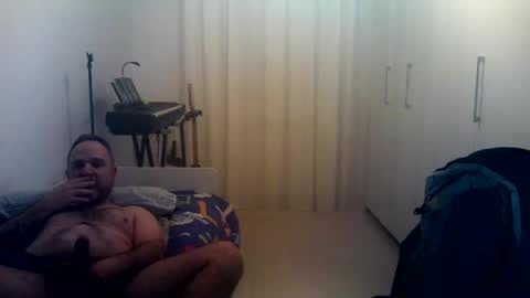 joinbronso online show from March 7, 10:10 pm