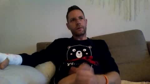 jojo19844 online show from November 21, 6:34 am