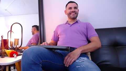  JONAS BEARD  online show from December 13, 8:15 pm