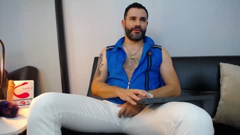  JONAS BEARD  online show from January 28, 9:40 pm