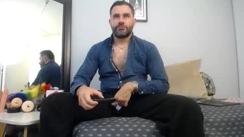  JONAS BEARD  online show from November 18, 8:01 pm