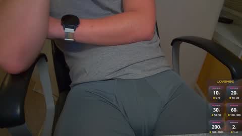 WhteGuy online show from December 20, 3:14 am