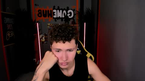 Snapshot of jonny_dark chatting on October 18, 10:42 am Jonny online show from October 18, 10:42 am