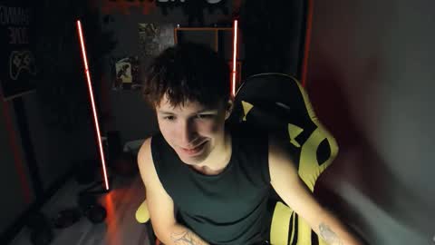 Snapshot of jonny_dark chatting on September 12, 11:32 am Jonny online show from September 12, 11:32 am