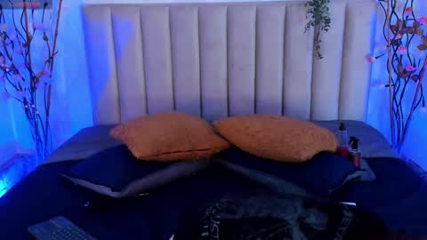 jonny_gilbert online show from January 13, 1:26 pm