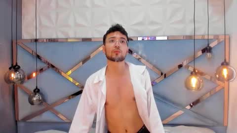 JonnyGreey online show from November 22, 7:24 pm