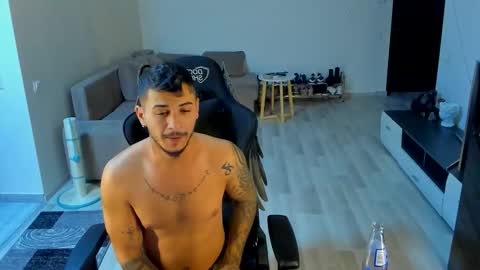 jonnyporn1 online show from November 10, 3:55 am