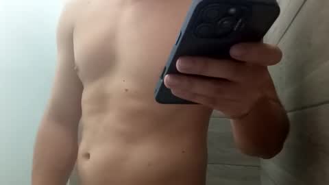 jorgelatino1919 online show from February 22, 3:02 pm