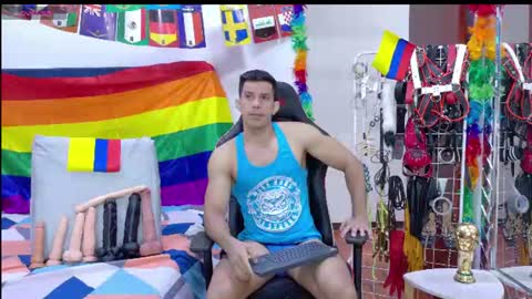 jose_rumbero91 online show from June 19, 12:43 pm