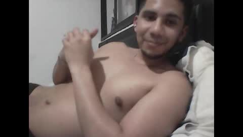 joselopez2101 online show from September 15, 2:58 am