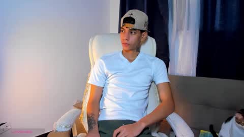 Josep online show from December 4, 11:02 pm