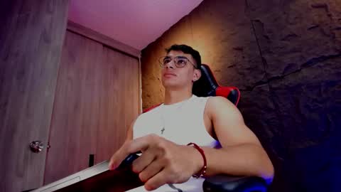 Snapshot of joseph__boy chatting on October 22, 11:47 am JOSEPH  online show from October 22, 11:47 am