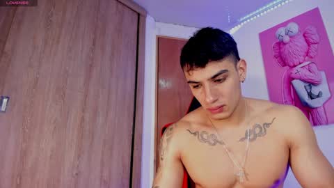 Snapshot of joseph__boy chatting on January 26, 12:11 pm JOSEPH  online show from January 26, 12:11 pm