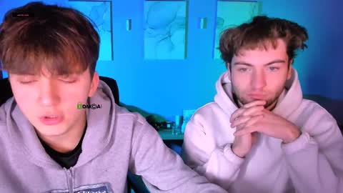 joseph_bear_ online show from February 11, 9:47 am