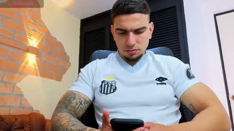josh_miller01 online show from July 9, 1:59 pm