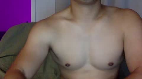 joshasian0713 online show from April 19, 10:37 am