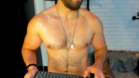 Snapshot of joshualyon chatting on January 9, 7:50 pm      Joshua The Lion  online show from January 9, 7:50 pm