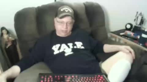 jpmel99 online show from October 18, 10:15 pm