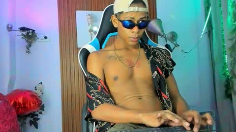 juan_contreras7 online show from September 18, 11:56 am