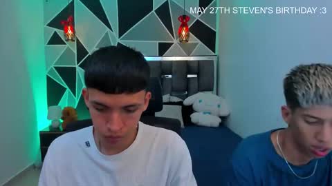 JuanSteven online show from May 22, 3:55 am