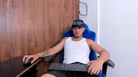 JUAN  online show from October 5, 3:54 am