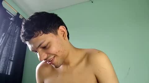 juansuarez204 online show from February 25, 5:15 pm