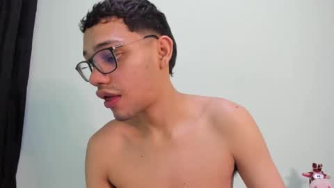 juansuarez204 online show from February 8, 12:17 am