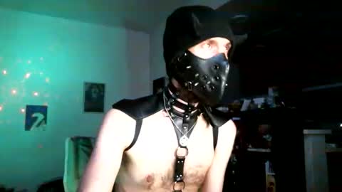 Snapshot of jukeb0x77 chatting on October 28, 7:44 am Juk3B0x77 online show from October 28, 7:44 am