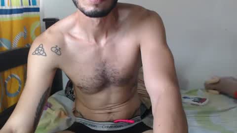 Snapshot of julfigo chatting on October 23, 7:06 pm Julfigo online show from October 23, 7:06 pm