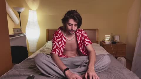 Snapshot of julian_cassablanca chatting on January 22, 4:02 am julian_cassablanca online show from January 22, 4:02 am