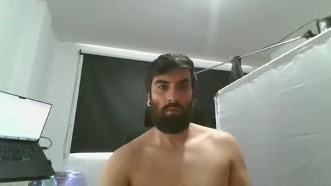 julian_patino online show from March 3, 4:03 pm