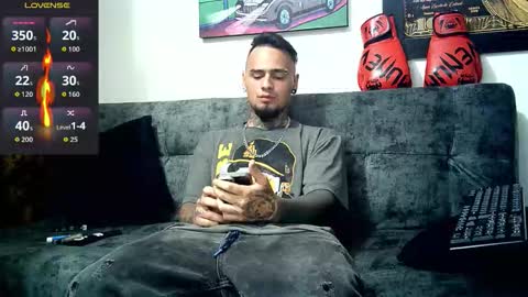 Julian independent model online show from September 13, 10:55 pm