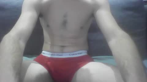 Snapshot of julien6100 chatting on October 3, 11:59 am Juju online show from October 3, 11:59 am