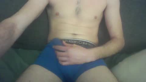 Snapshot of julien6100 chatting on January 12, 12:28 am Juju online show from January 12, 12:28 am