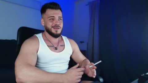 Snapshot of juliusmasters chatting on January 23, 8:24 pm JULiUS   online show from January 23, 8:24 pm