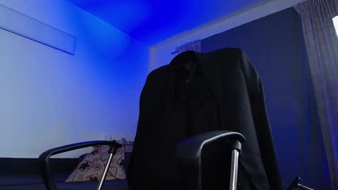 Snapshot of juliusmasters chatting on January 29, 10:32 pm JULiUS   online show from January 29, 10:32 pm