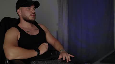 Snapshot of juliusmasters chatting on September 9, 12:32 am JULiUS   online show from September 9, 12:32 am
