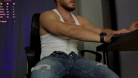 Snapshot of juliusmasters chatting on October 15, 11:01 pm JULiUS   online show from October 15, 11:01 pm