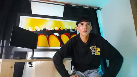 jullian online show from March 3, 7:54 pm