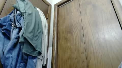 Snapshot of junk_yard_dog chatting on March 9, 1:59 pm Dave online show from March 9, 1:59 pm