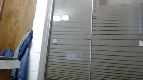 Snapshot of junk_yard_dog chatting on February 26, 2:36 pm Dave online show from February 26, 2:36 pm